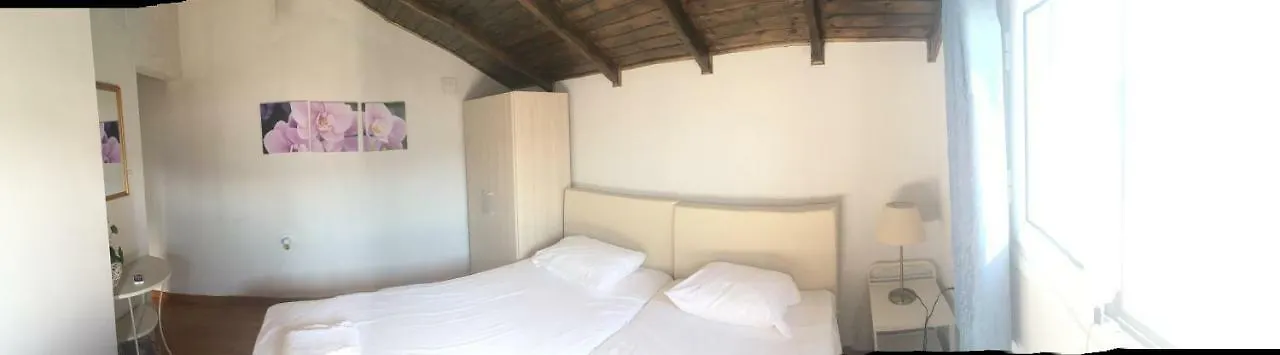 Daphne'S Boutique Apartments Livadhion Greece
