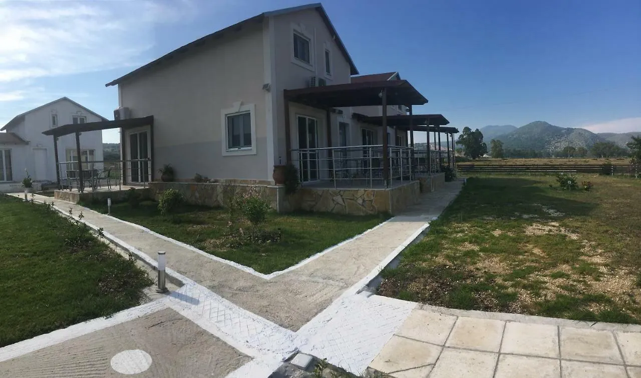 Daphne'S Boutique Apartments Livadhion 0*,  Grécia